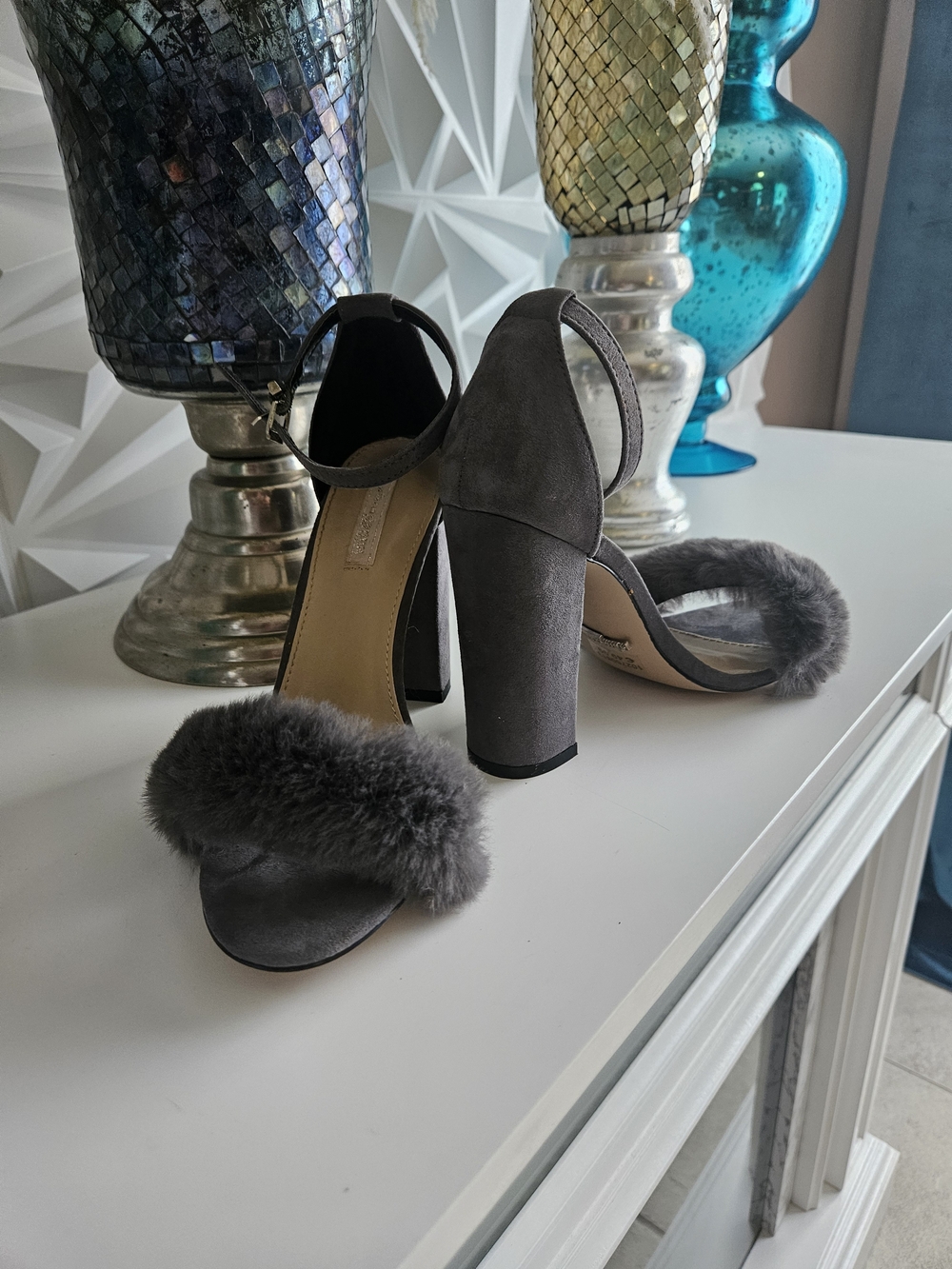 Prima Donna Gray Faux Fur Block Heel Sandals